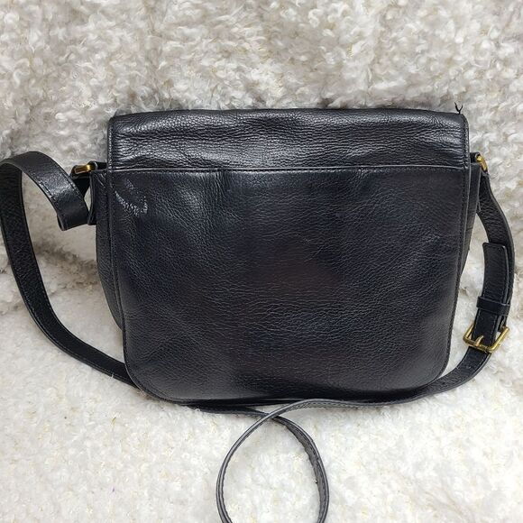 Fossil Emi saddlebag Black Leather Flap Crossbody - Picture 3 of 6
